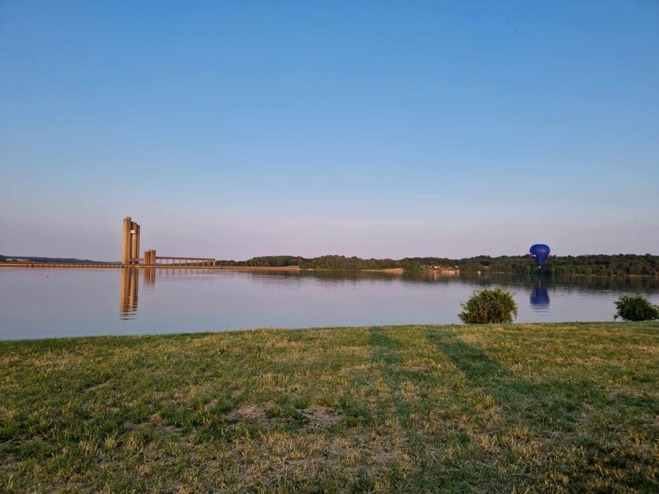 Nearby landmark, Lake view