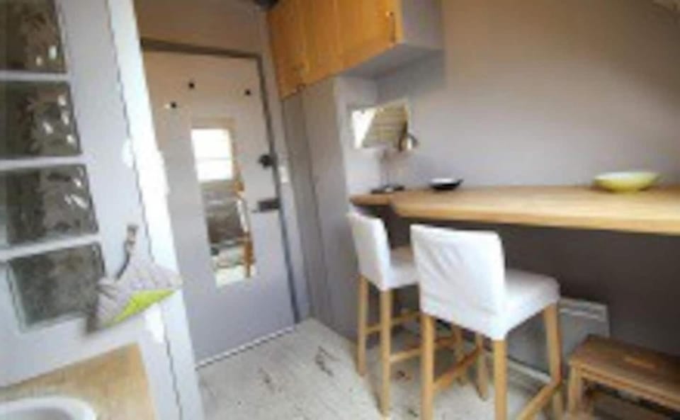 Charmante studette Paris Canal Saint Martin Apartment in Paris