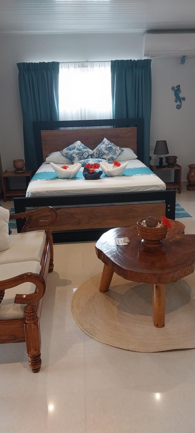Le Port Guest House Bed and Breakfast in Africa