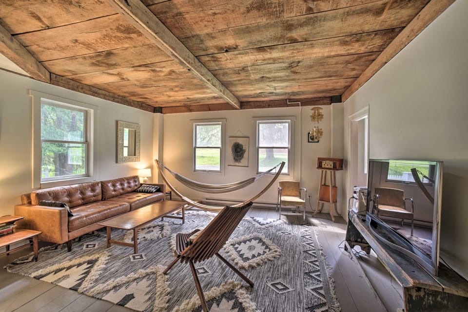 Game Room & Fire Pit: Peaceful Catskills Farmhouse House in Pennsylvania