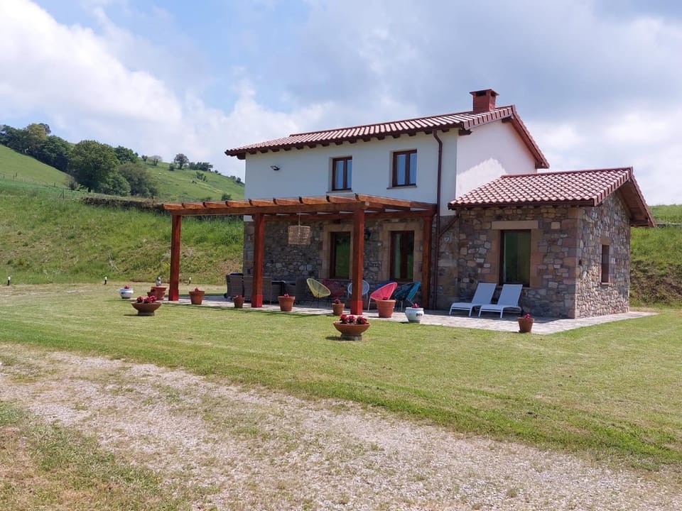 Las Cabañas del Valle, Cabaña Los Llanos House in Cantabria