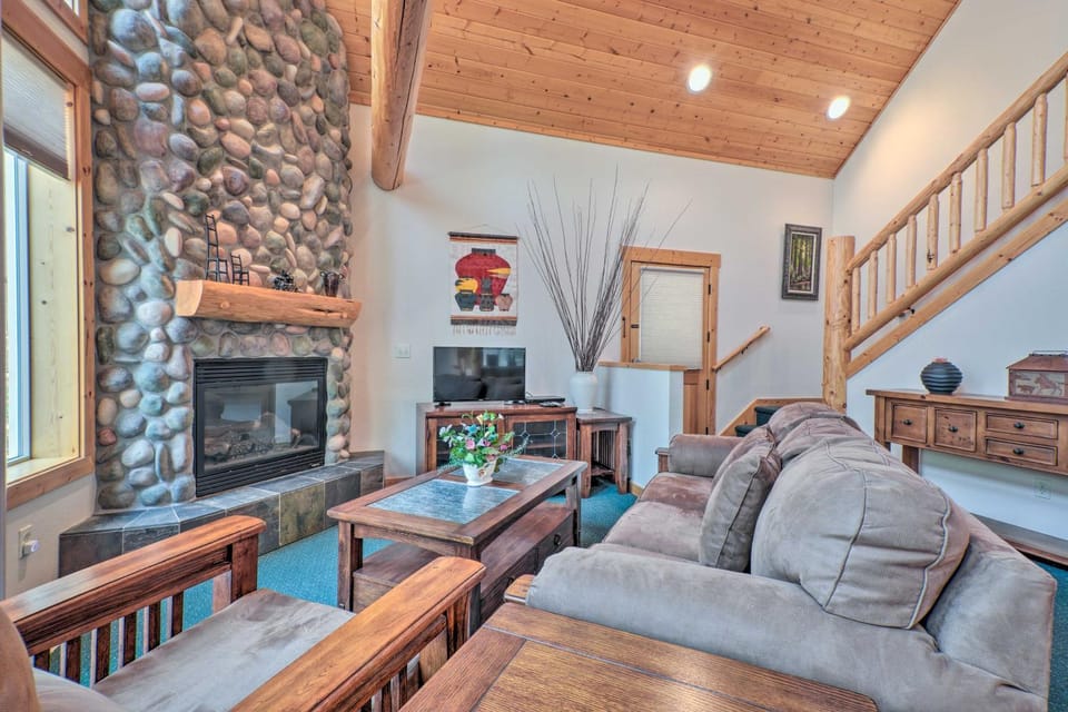Klamath Falls Family Cottage: Hike & Explore! House in Oregon