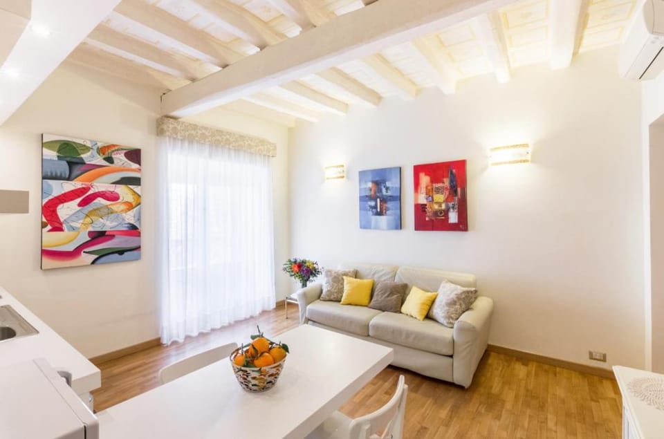 Al Centro Storico Roma Suite Apartment in Rome