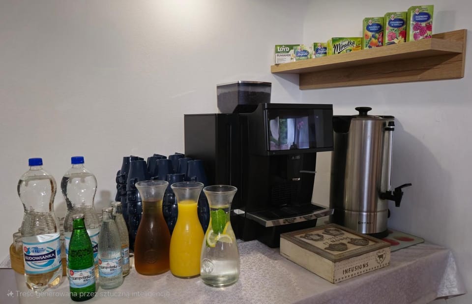 Restaurant/places to eat, Food and drinks, Breakfast, Drinks, Non alcoholic drinks