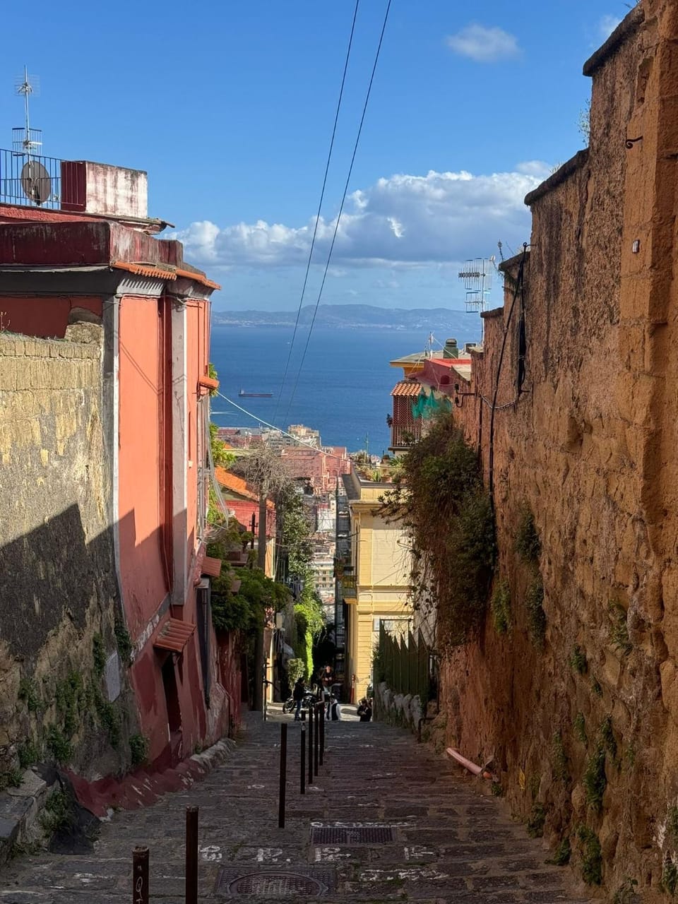 Nearby landmark, Day, Neighbourhood, Natural landscape, City view, Sea view