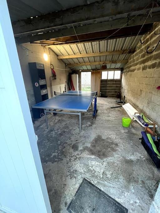 Game Room, Table tennis