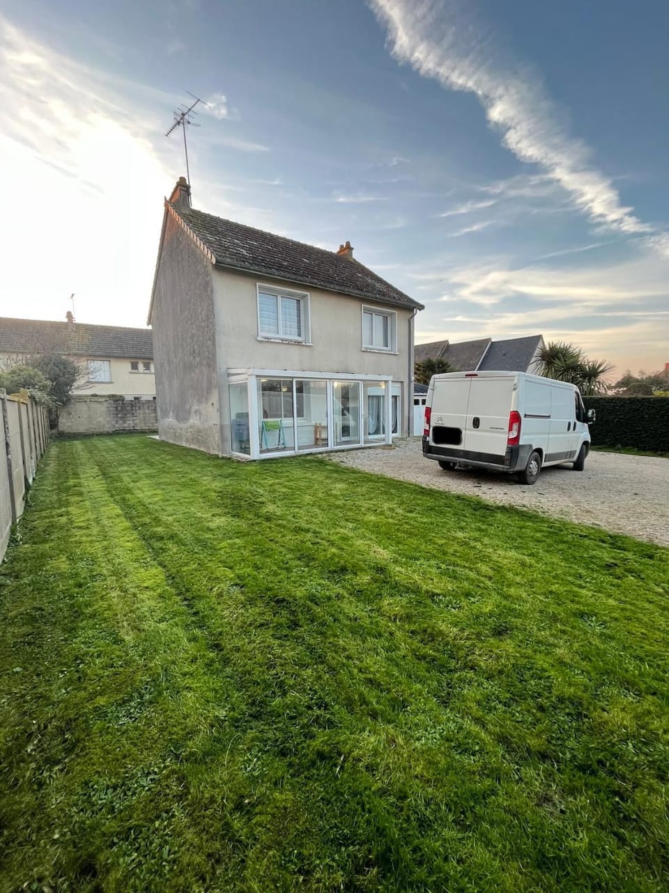 Property building, Natural landscape, Garden, Garden view, Parking