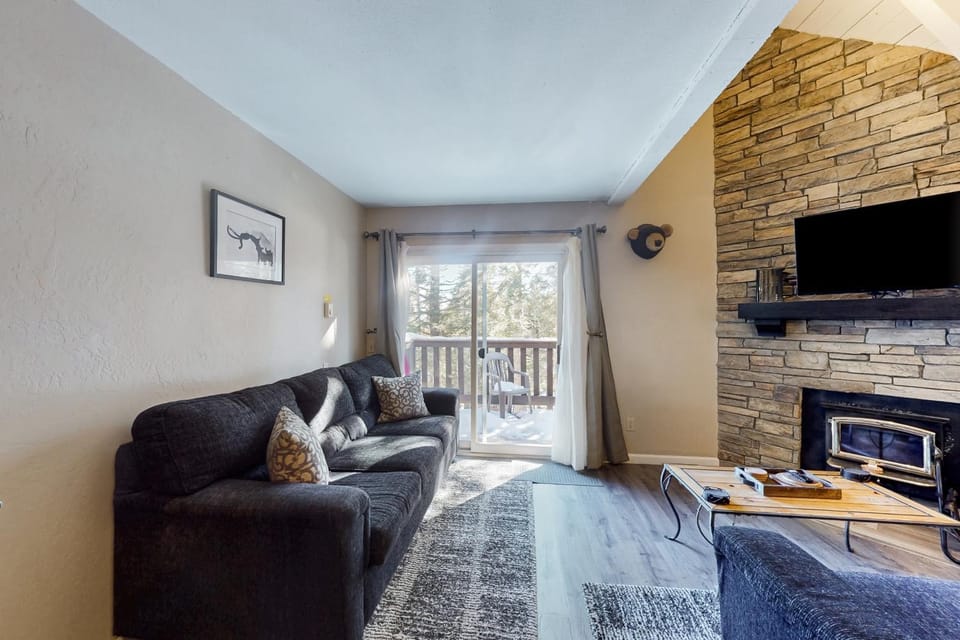 Mammoth View Villas 24 Apartment in Mammoth Lakes