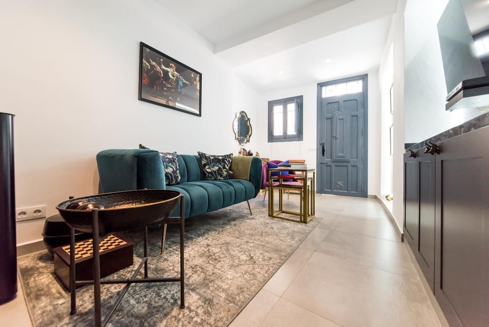 Living room, Seating area