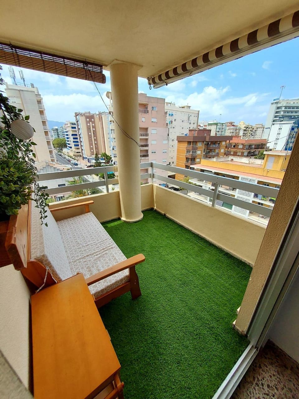 Balcony/Terrace, City view