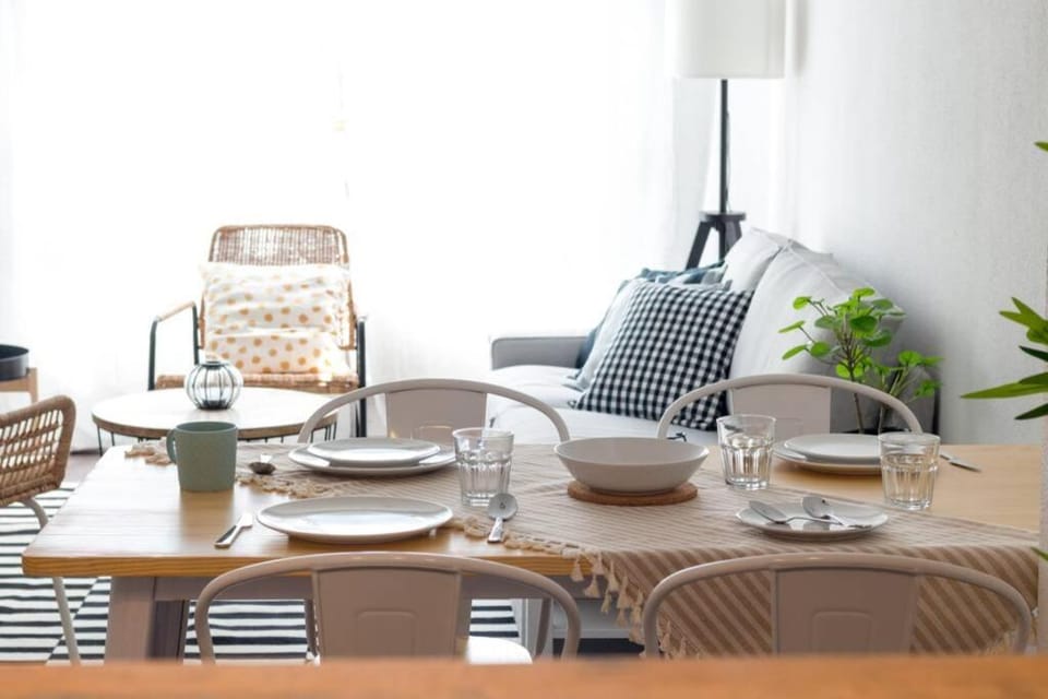 Living room, Dining area