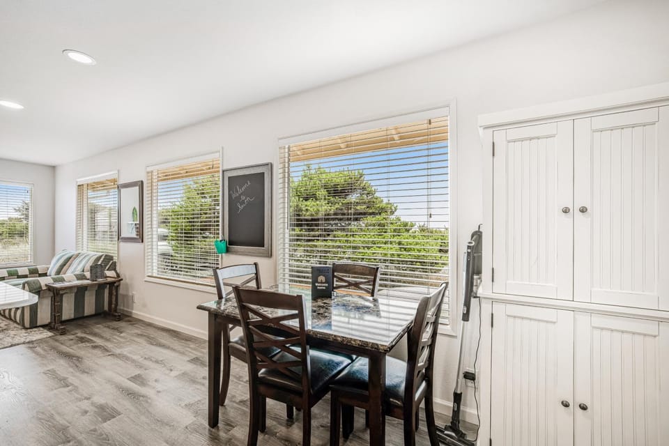 South Beach House in Rockaway Beach