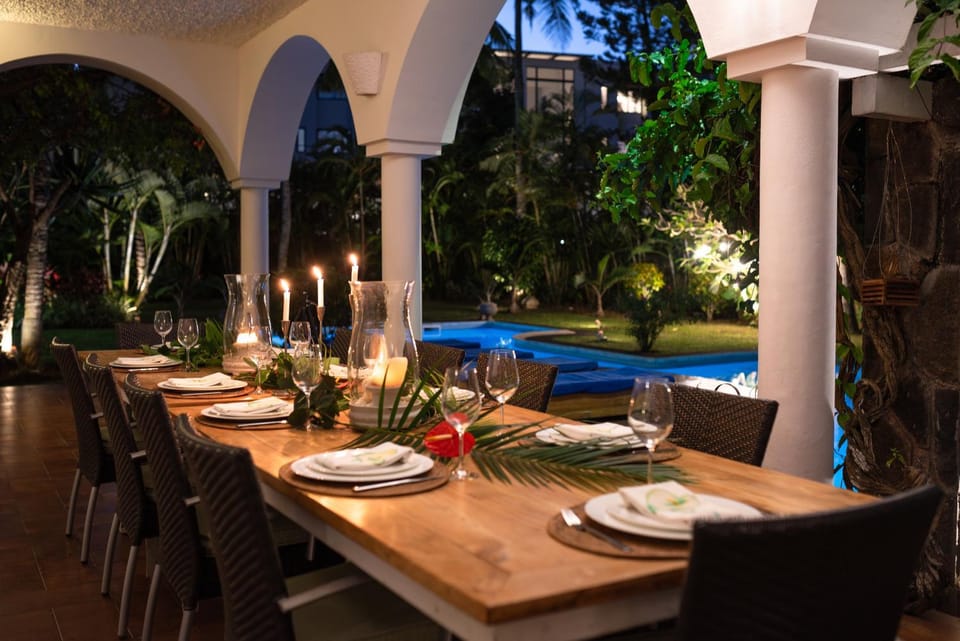 Patio, Night, Dining area