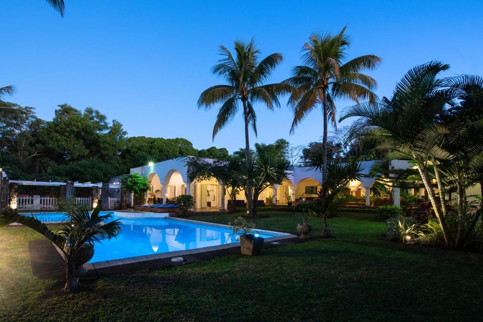 Property building, Natural landscape, Garden, Garden view, Pool view, Swimming pool