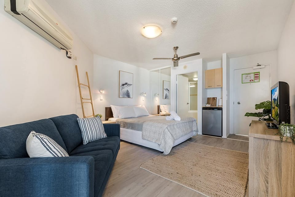 Seating area, Bedroom