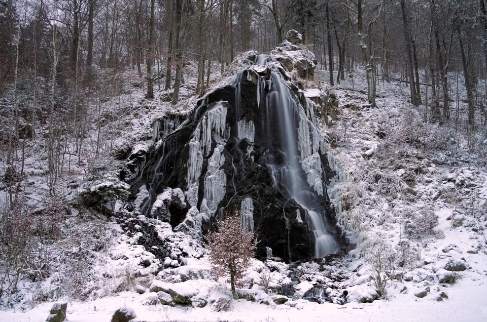 Nearby landmark, Winter