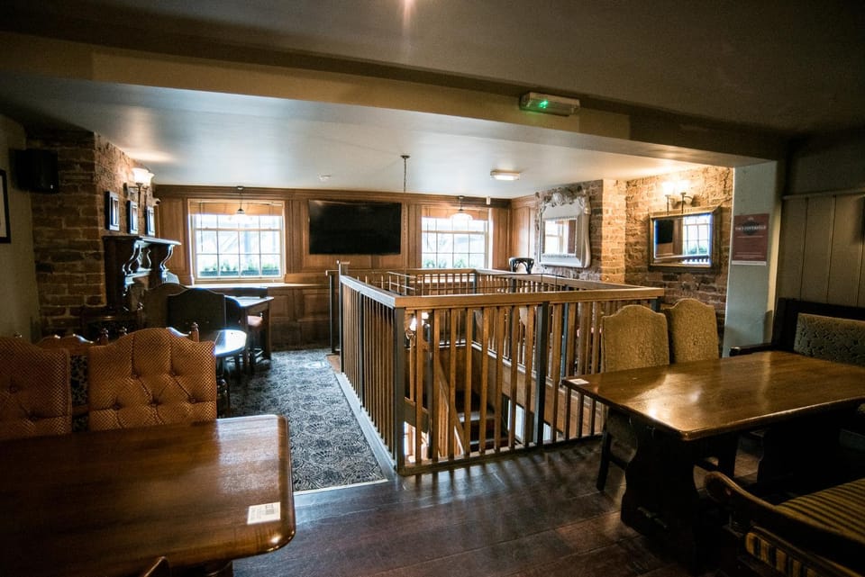 Communal lounge/ TV room