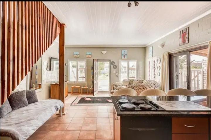 Kitchen or kitchenette, Photo of the whole room