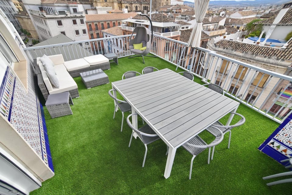 Property building, View (from property/room), Balcony/Terrace, Dining area