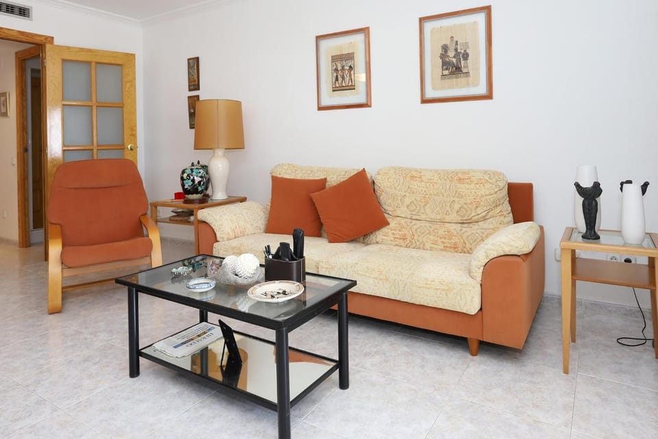 AT136 Els Pins, primera línea, piscina, parking Apartment in Torredembarra