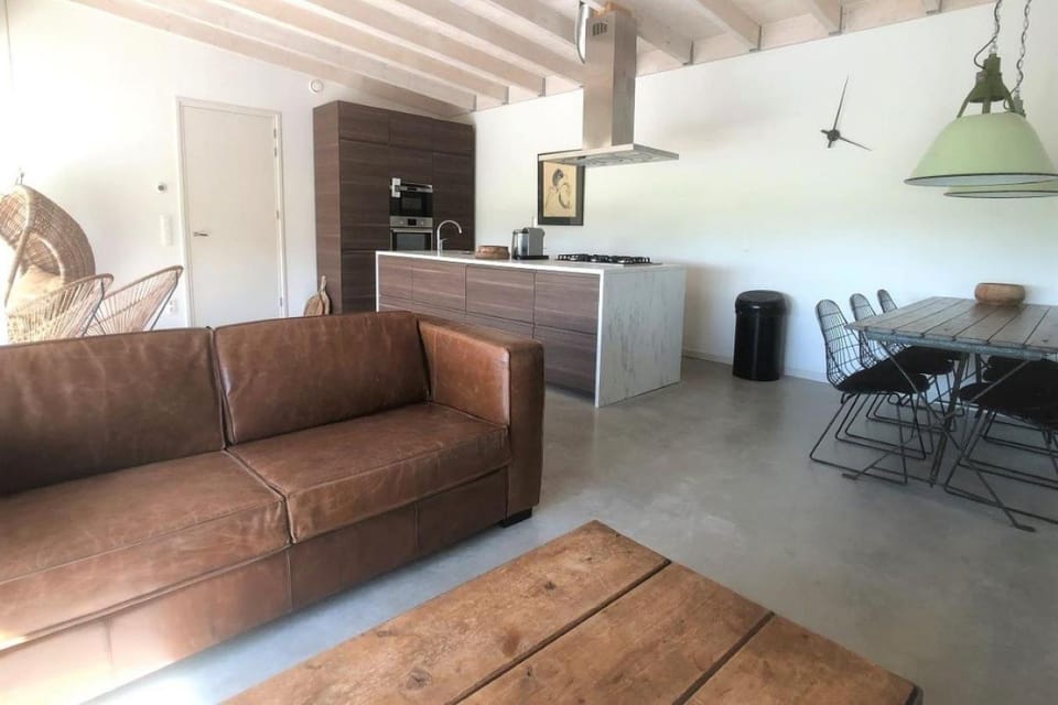 Kitchen or kitchenette, Living room, Seating area, kitchen, kitchen