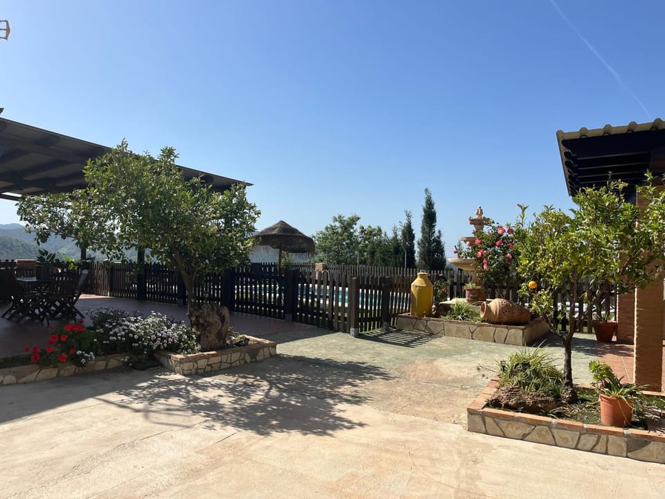 Mirador Del Burro Chalet in Andalusia