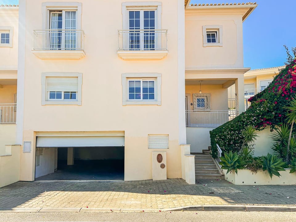 Property building, Parking
