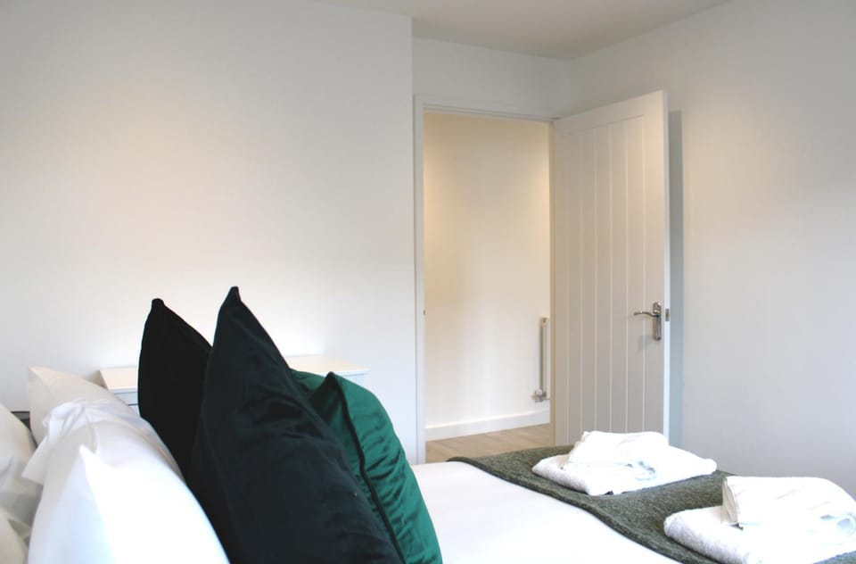 Bed, Bedroom, wardrobe