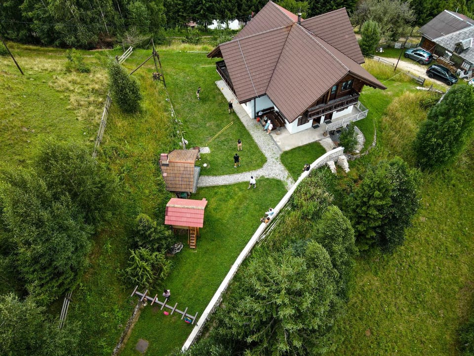 Property building, Natural landscape, Garden, Garden, Garden view