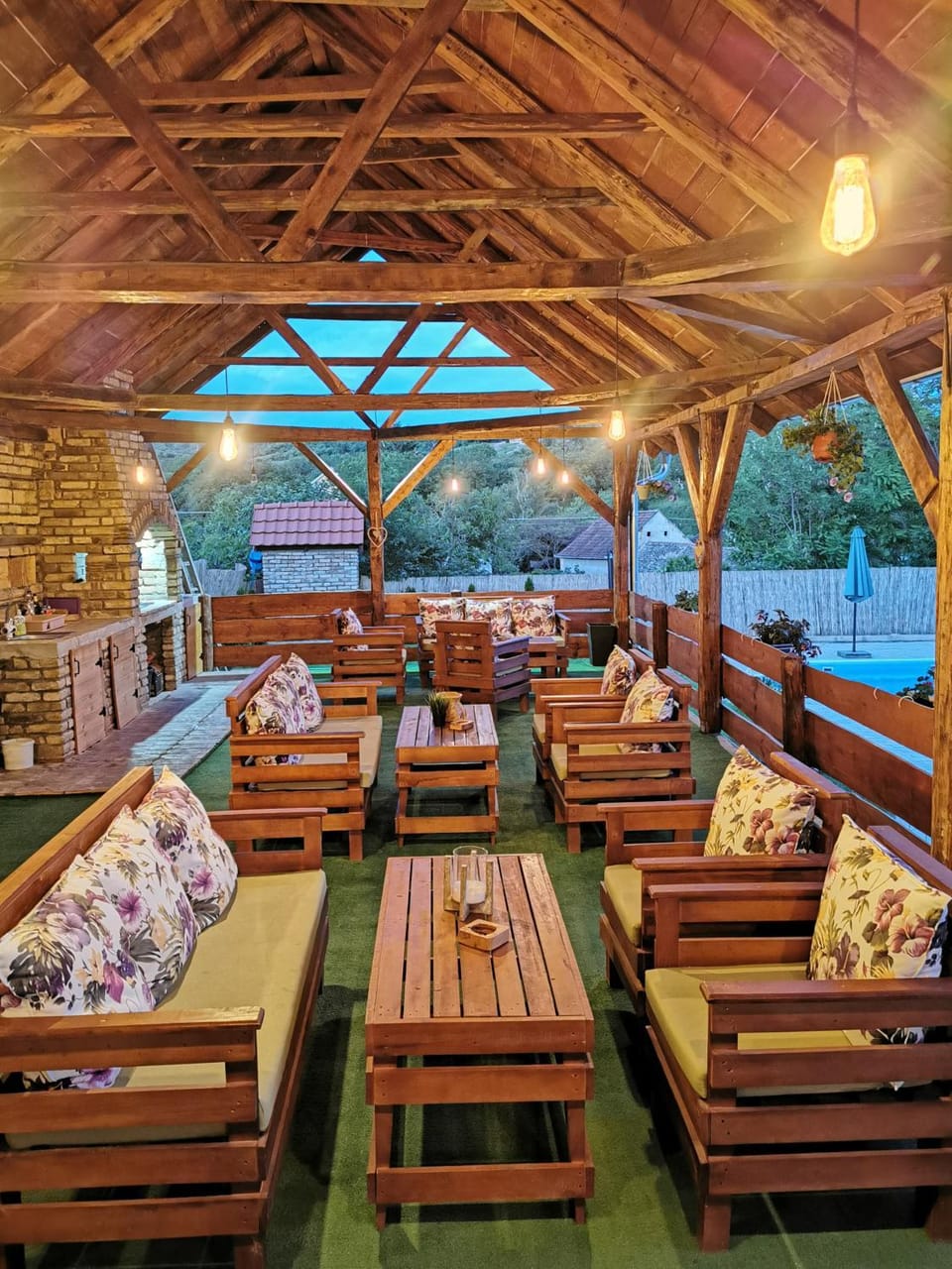 Property building, Balcony/Terrace