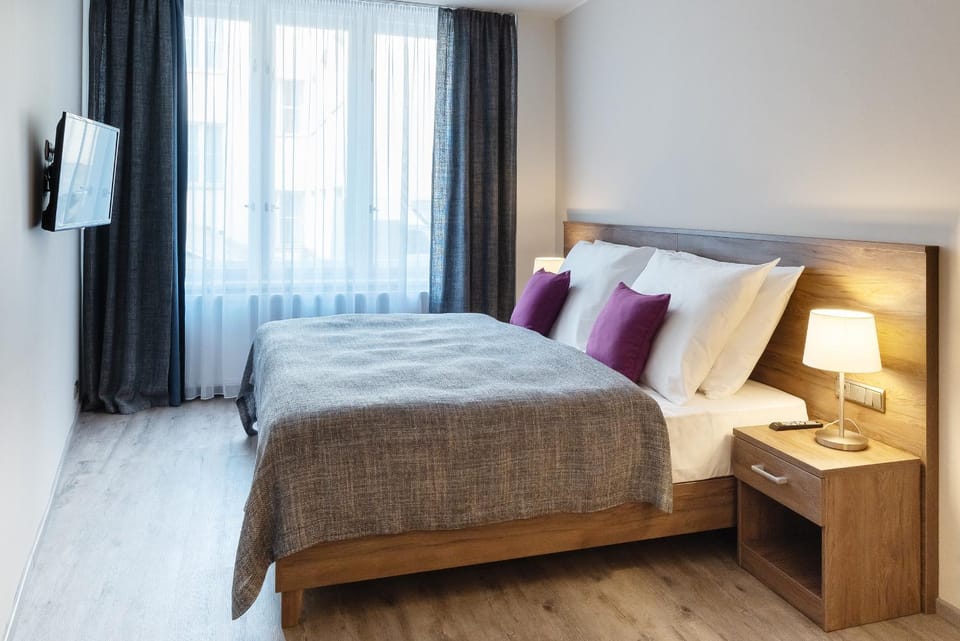 Bed, TV and multimedia