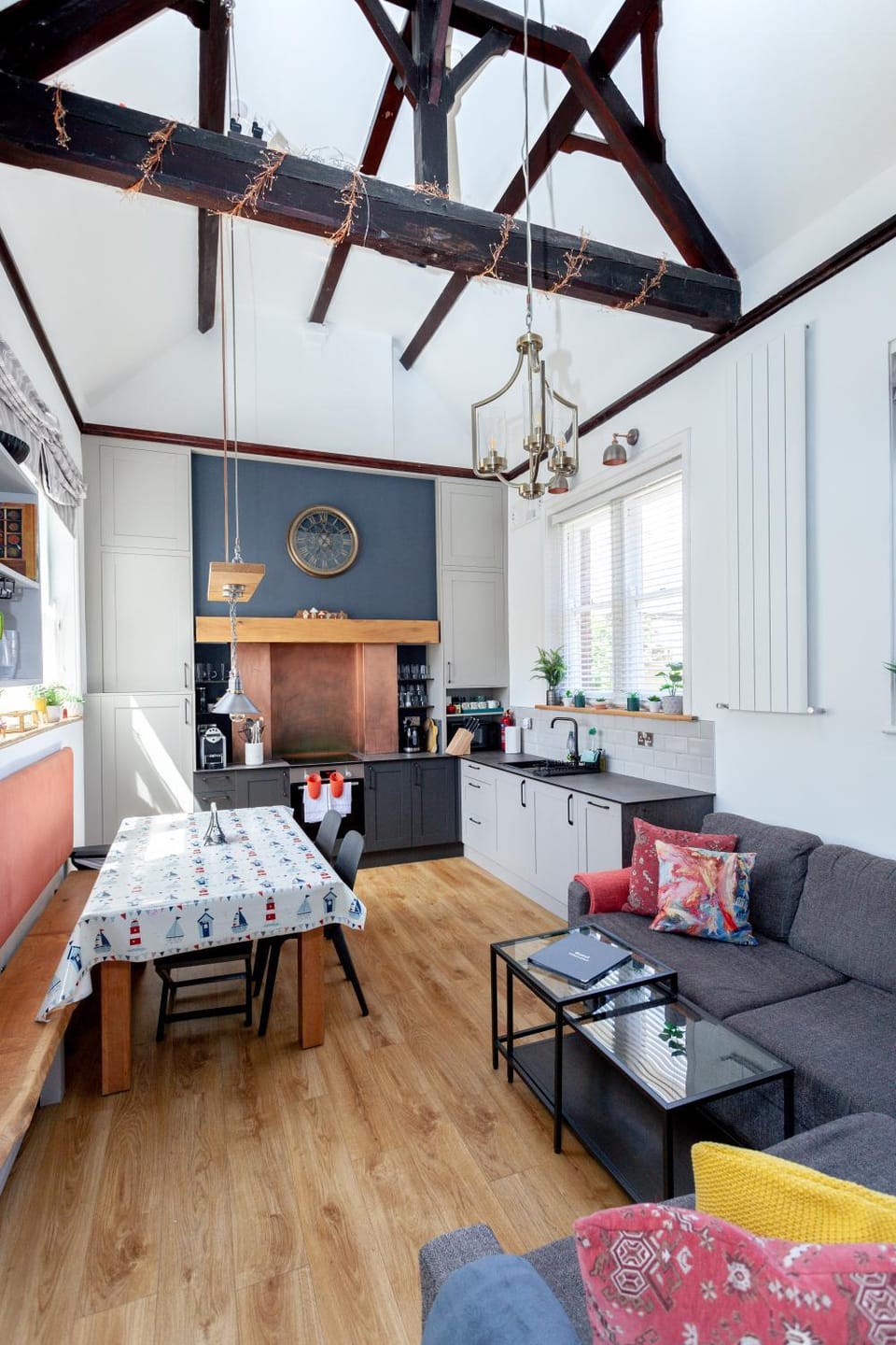 Kitchen or kitchenette, Living room, Dining area