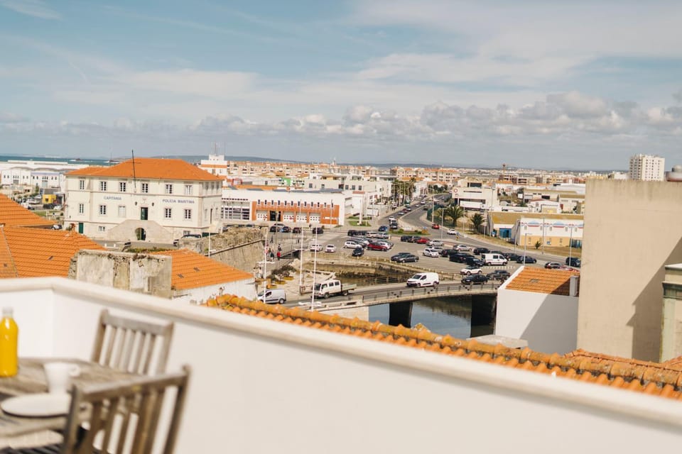 View (from property/room), Balcony/Terrace, City view