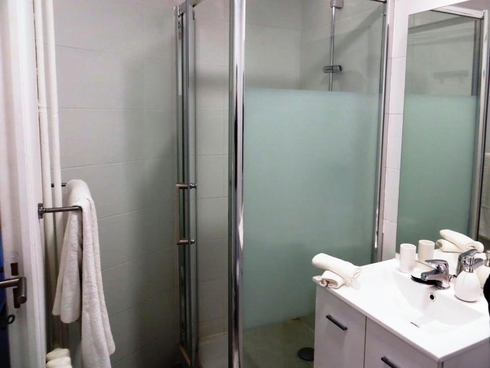 Shower, Bathroom