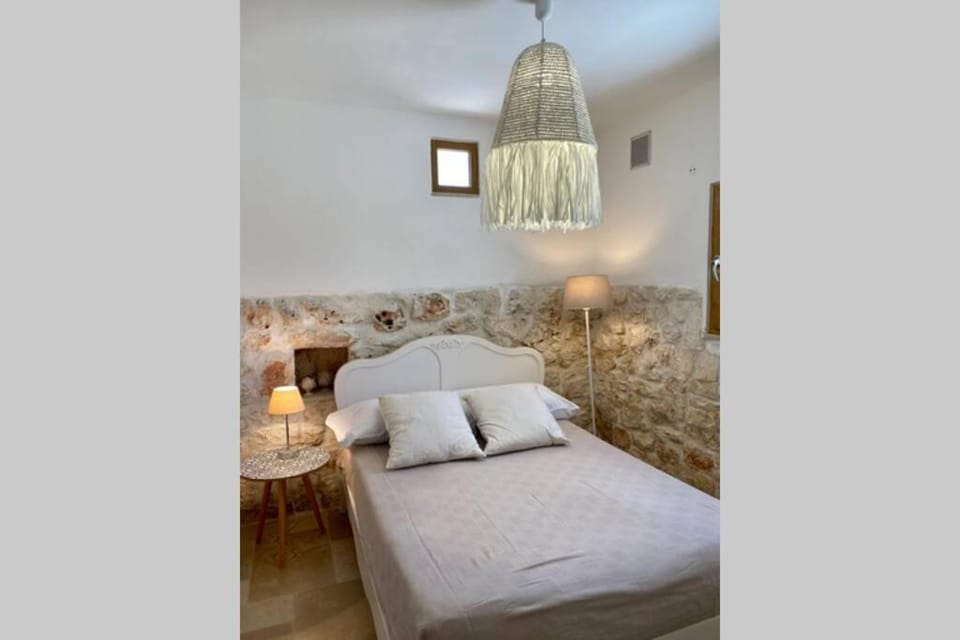 Idyllischer Trullo mit Pool Villa in Province of Taranto
