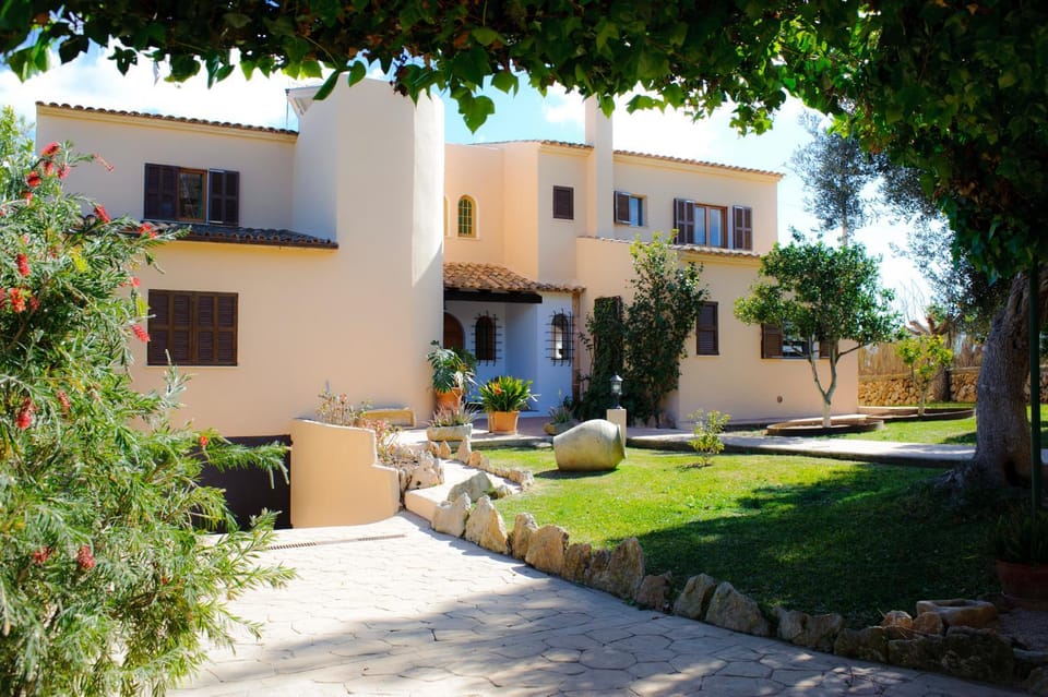 Finca Garrovers de Shorta Villa in Migjorn