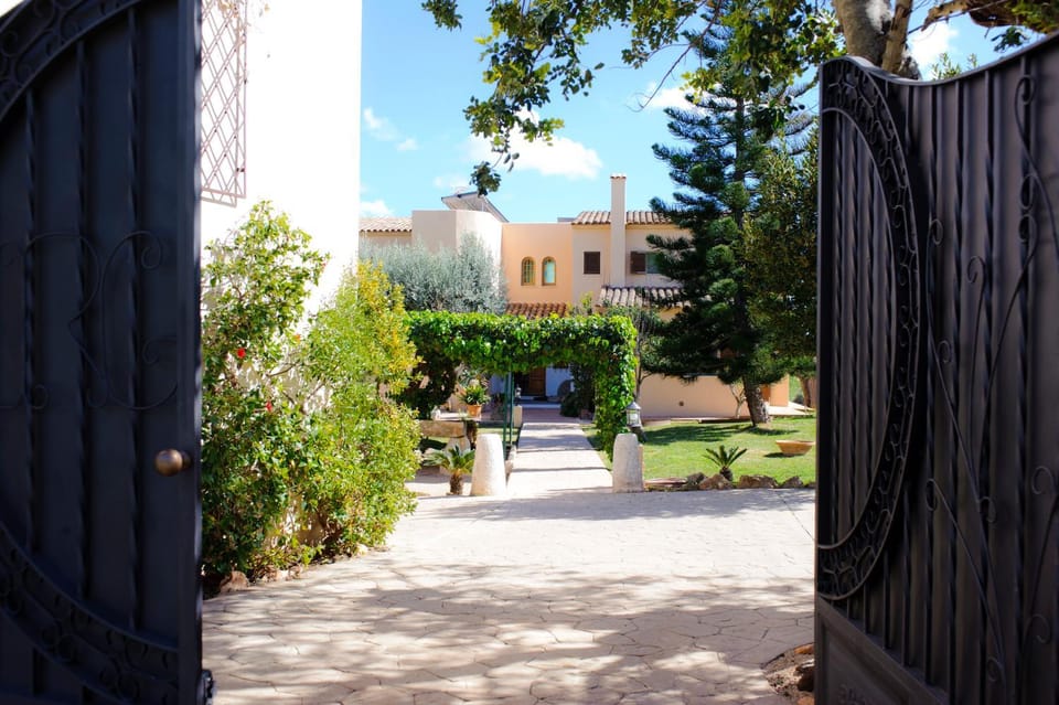 Finca Garrovers de Shorta Villa in Migjorn
