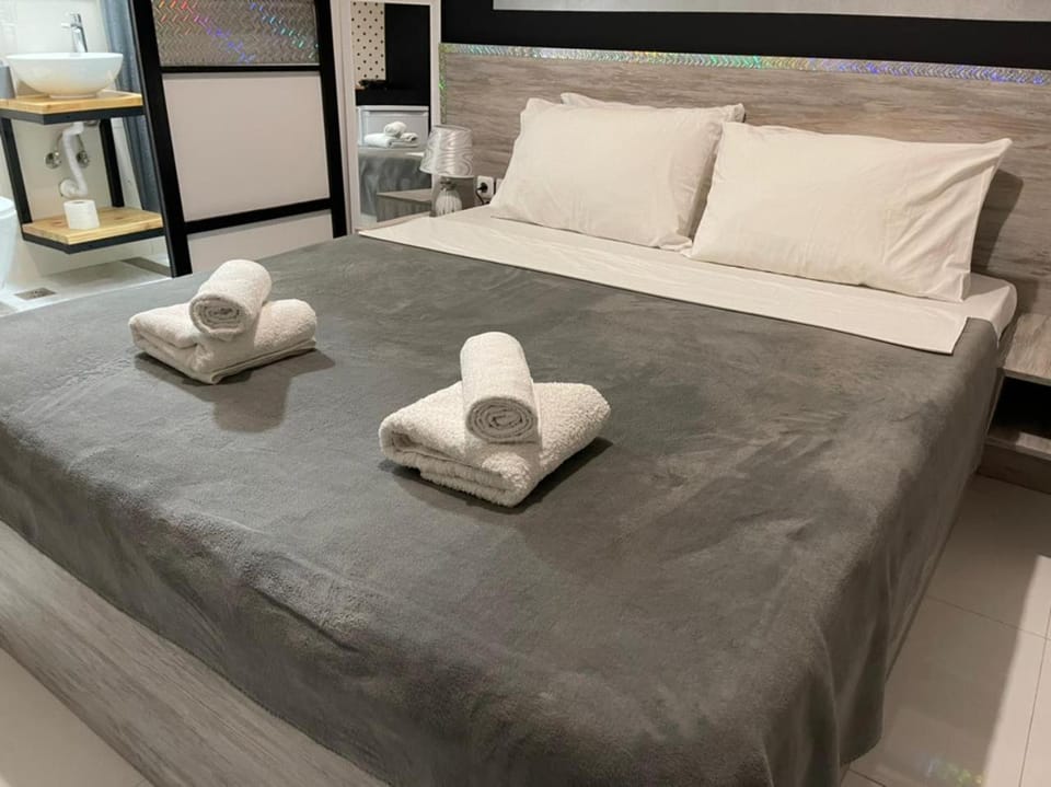 Jz Plus Picasso Bed and Breakfast in Rhodes