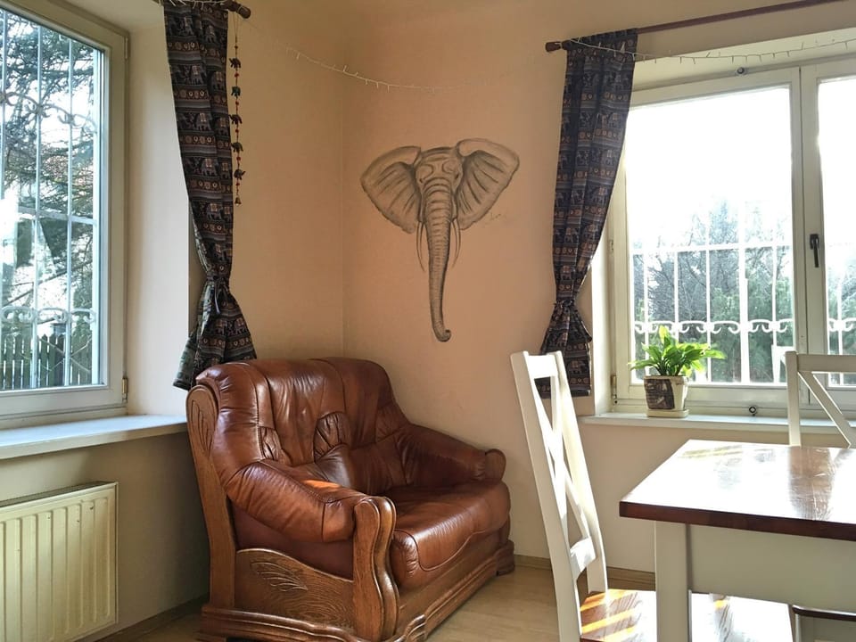Communal lounge/ TV room