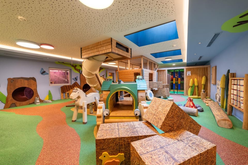 Children play ground, Game Room, Kids's club