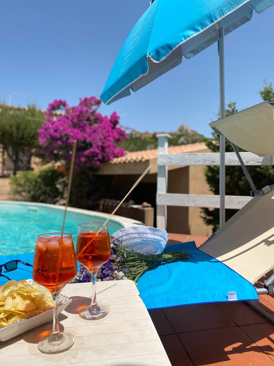 Patio, Food and drinks, Pool view, Swimming pool, sunbed
