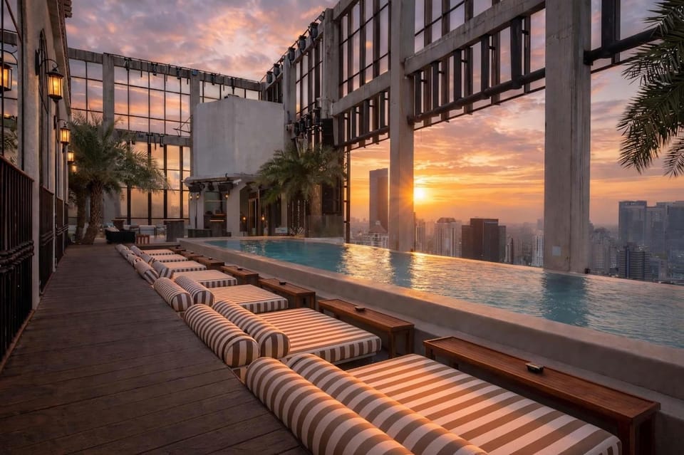 Lounge or bar
