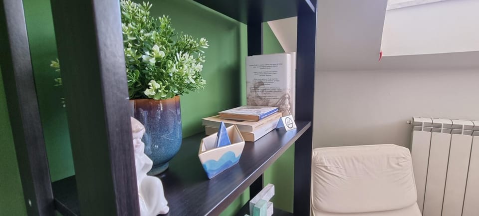 ...La finestra di fronte... Apartment in Caserta