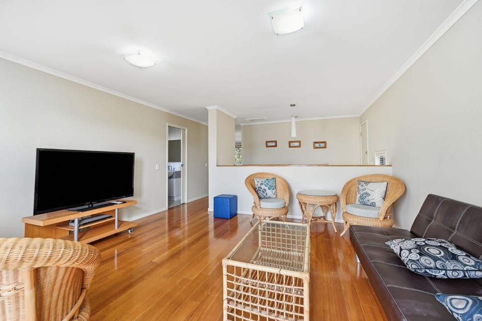 Blissful Beachcomber House in Inverloch