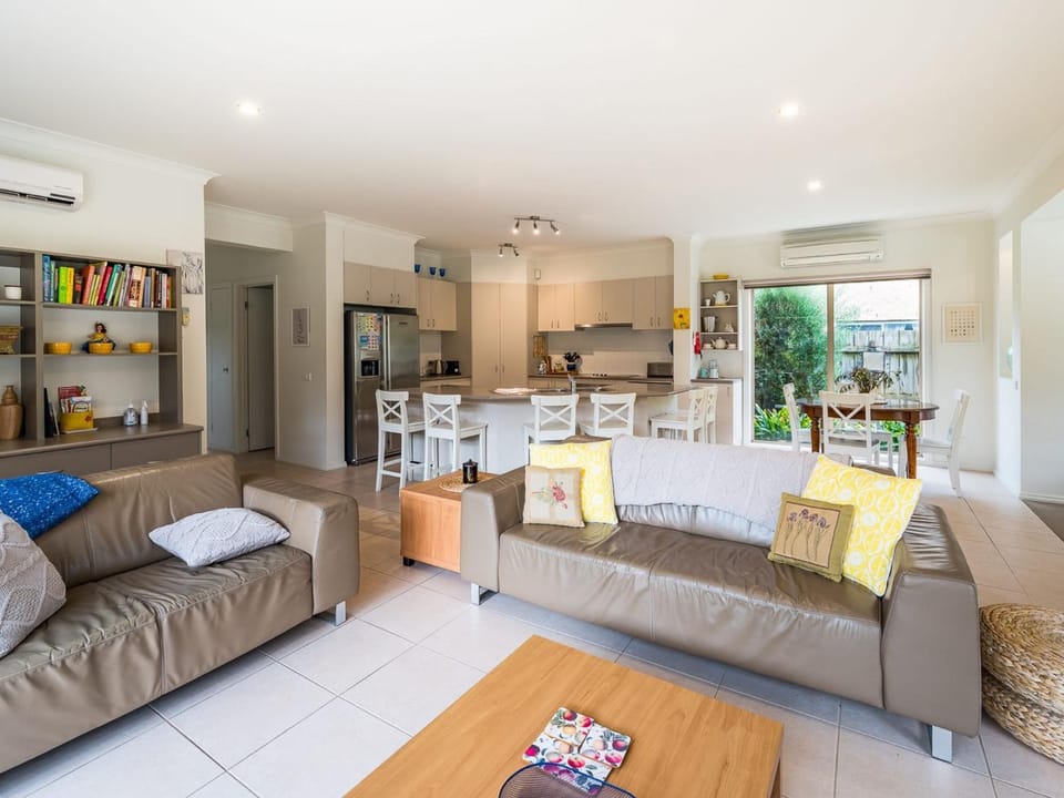 Coastal Villa on Beachcomber! House in Inverloch