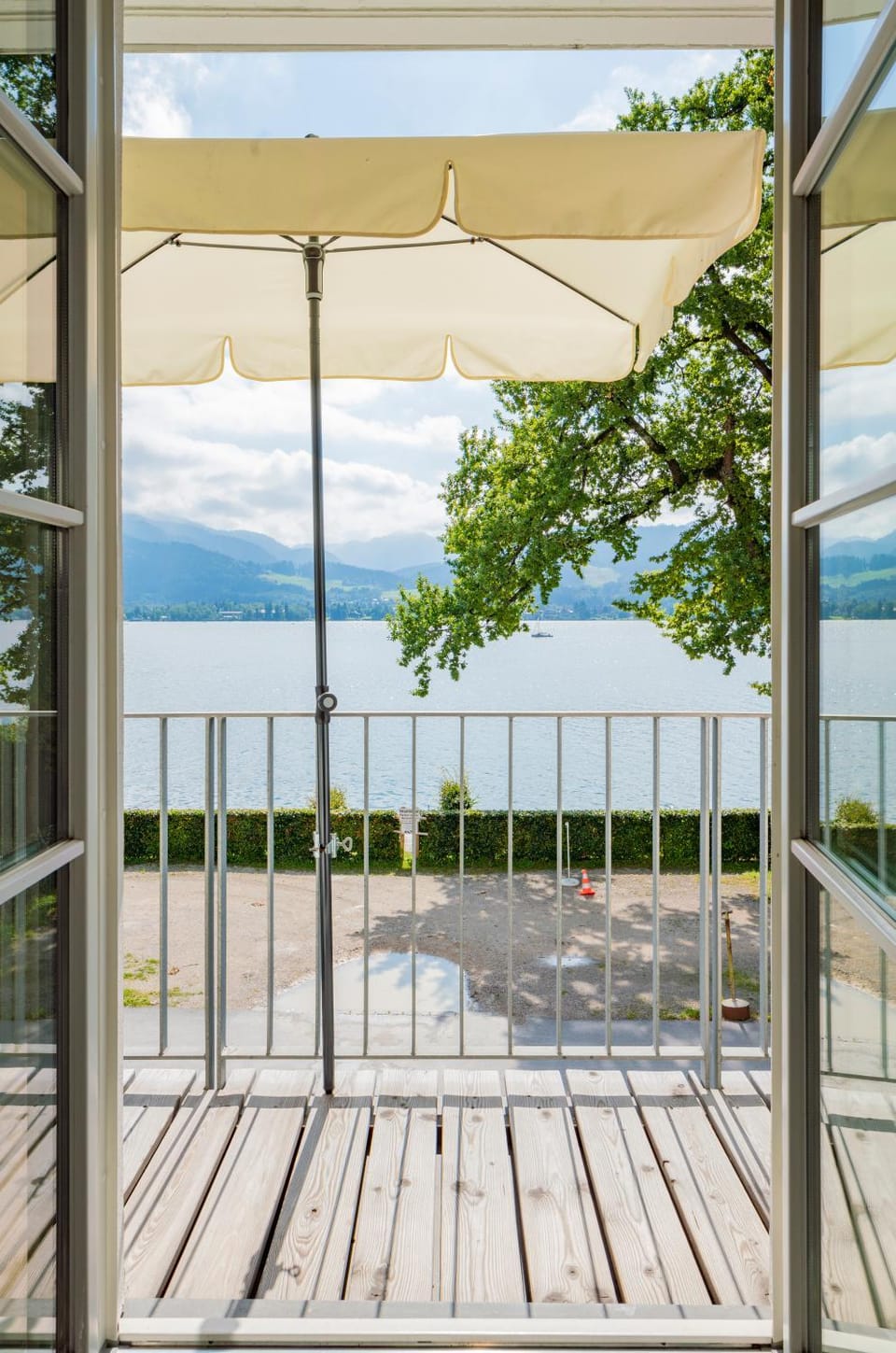 Balcony/Terrace, Mountain view
