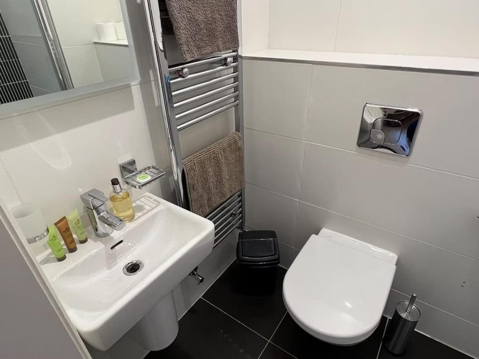 Toilet, Bathroom