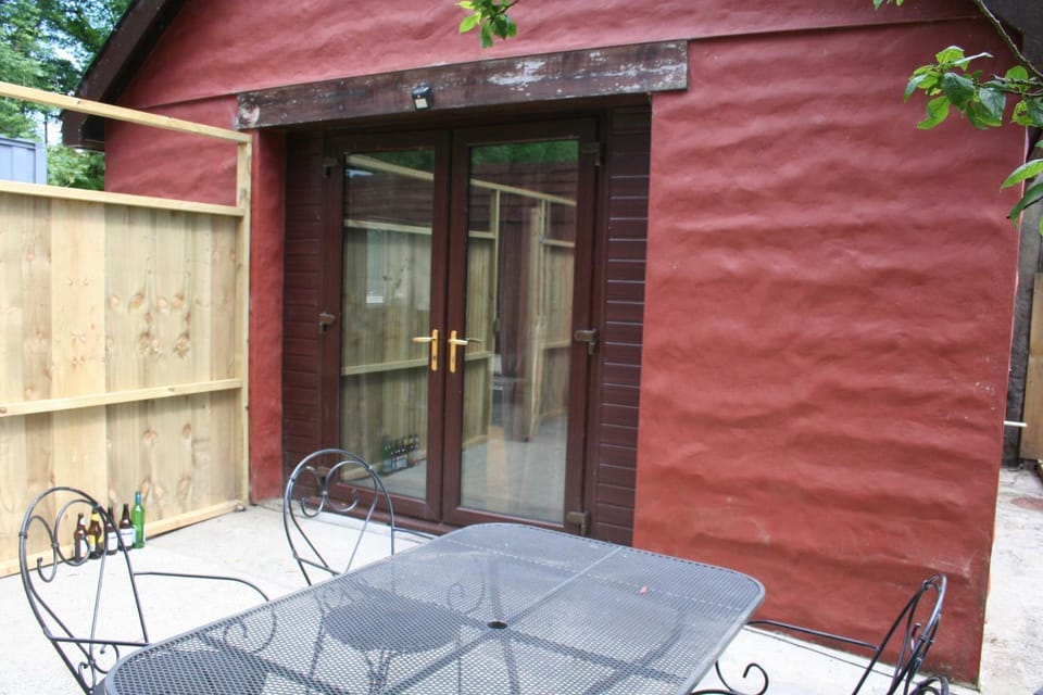 Patio, Facade/entrance