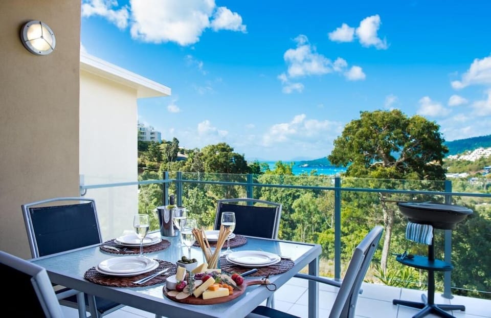 Tulip Oak Apartment in Airlie Beach