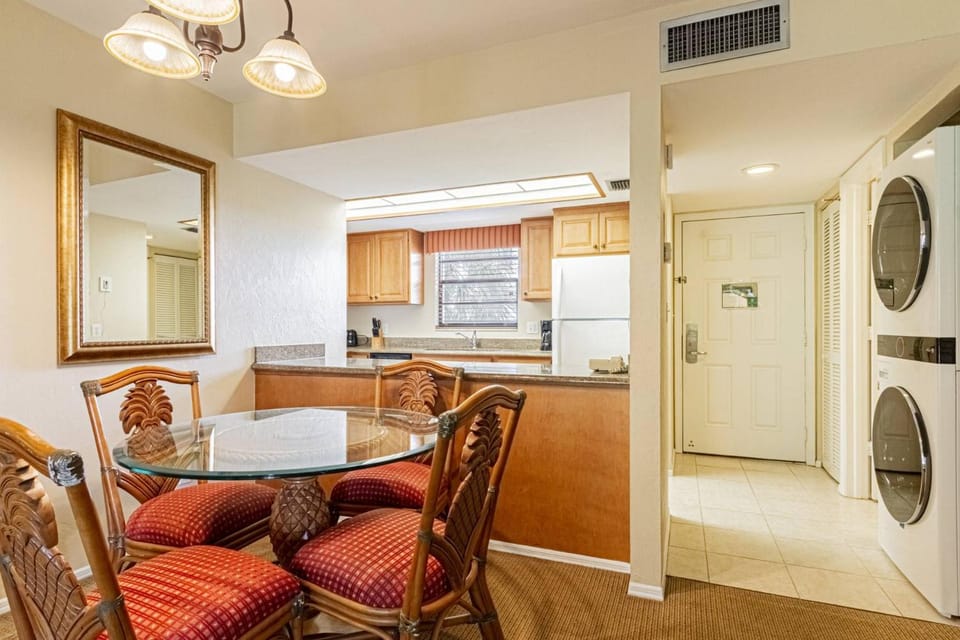 Park Shore Resort 3rd Floor Bldg E House in Naples